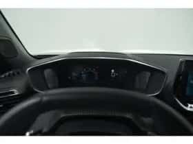 Peugeot 2008 (2023) thumbnail 29