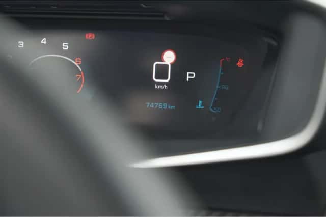 Peugeot 2008 (2023) thumbnail 30