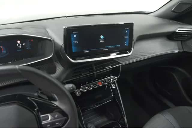 Peugeot 2008 (2023) thumbnail 31