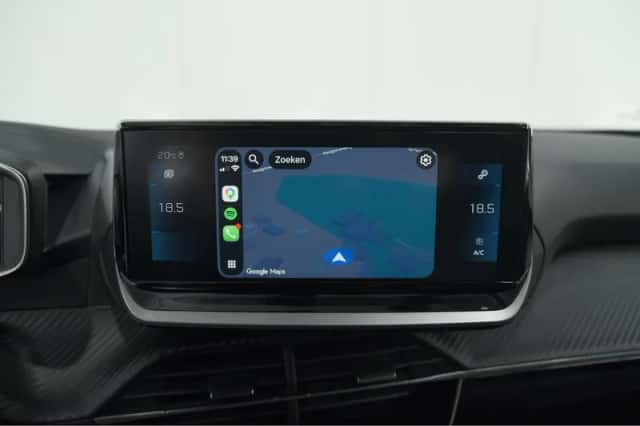 Peugeot 2008 (2023) thumbnail 35