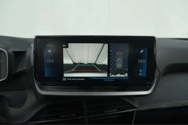 Peugeot 2008 (2023) thumbnail 36