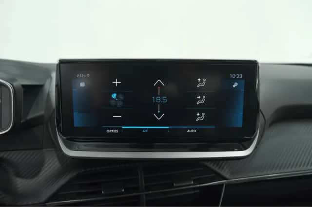 Peugeot 2008 (2023) thumbnail 37