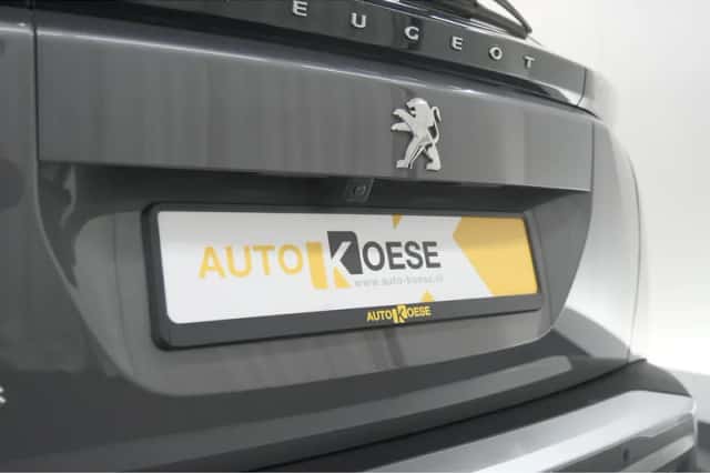 Peugeot 2008 (2023) thumbnail 5