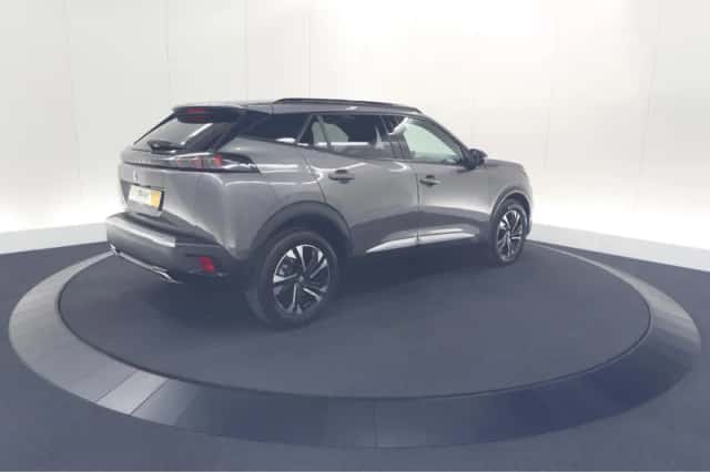 Peugeot 2008 (2023) thumbnail 6