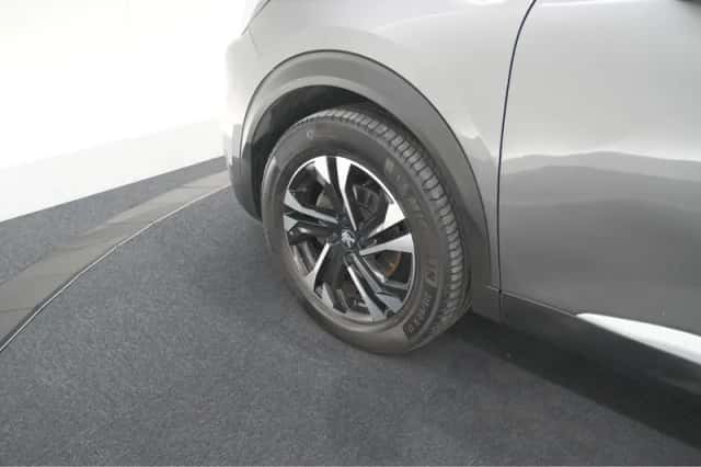 Peugeot 2008 (2023) thumbnail 10
