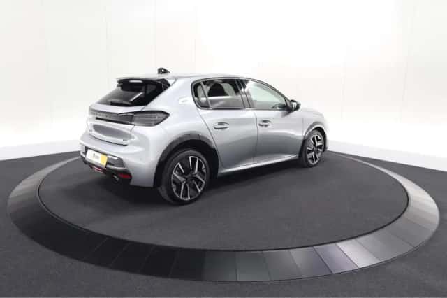 Peugeot 208 (2024) thumbnail 5