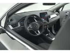 Renault Captur (2024) thumbnail 2