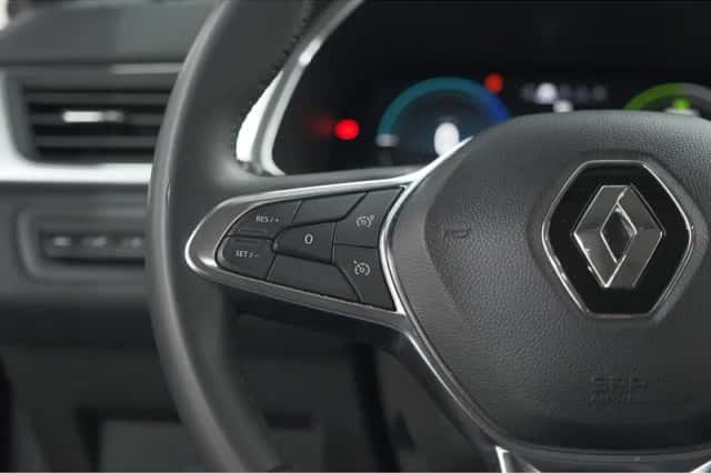Renault Captur (2024) thumbnail 33