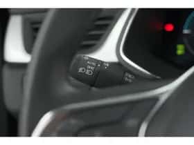 Renault Captur (2024) thumbnail 35
