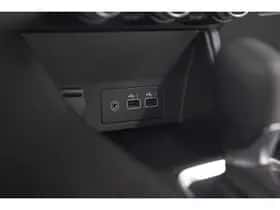 Renault Captur (2024) thumbnail 45