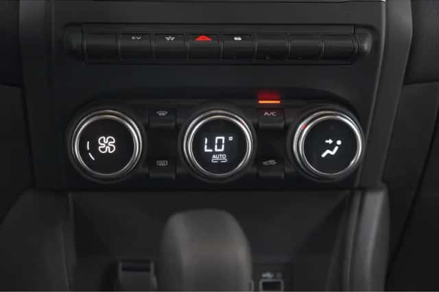 Renault Captur (2024) thumbnail 46