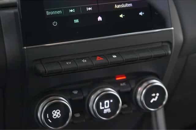 Renault Captur (2024) thumbnail 47