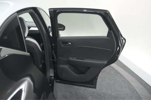 Renault Captur (2024) thumbnail 72