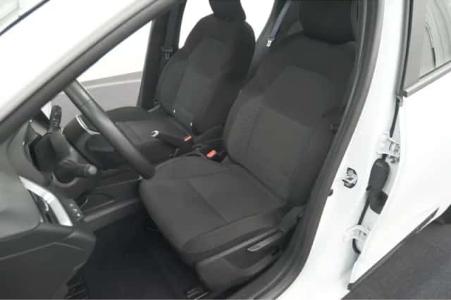 Renault Clio (2023) thumbnail 19