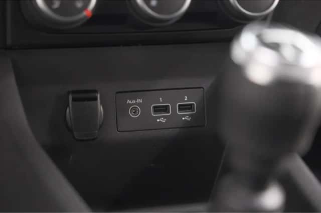 Renault Clio (2023) thumbnail 31