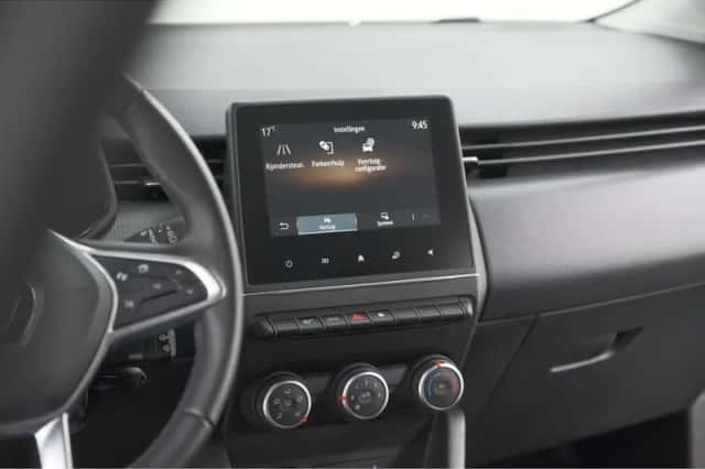 Renault Clio (2023) thumbnail 41