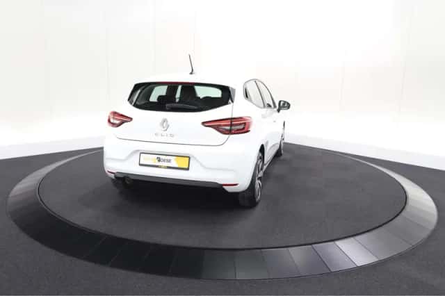 Renault Clio (2023) thumbnail 9