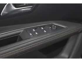 Peugeot 5008 (2023) thumbnail 24