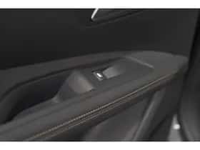 Peugeot 5008 (2023) thumbnail 27