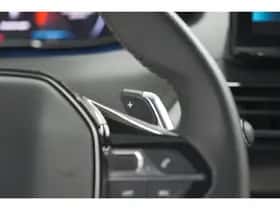 Peugeot 5008 (2023) thumbnail 33