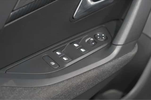 Peugeot 2008 (2025) thumbnail 21