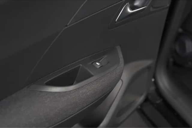 Peugeot 2008 (2025) thumbnail 24