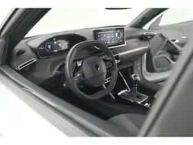 Peugeot 2008 (2025) thumbnail 2