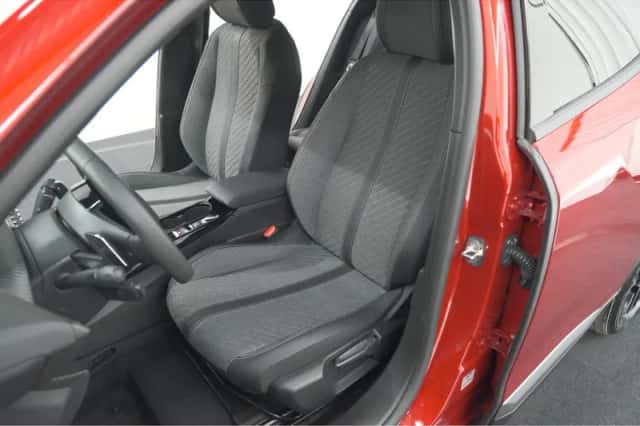 Peugeot 2008 (2025) thumbnail 25