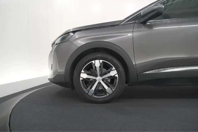 Peugeot 3008 (2021) thumbnail 17