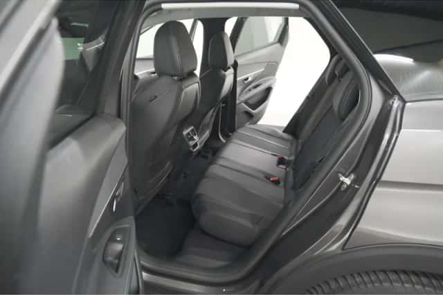 Peugeot 3008 (2021) thumbnail 26