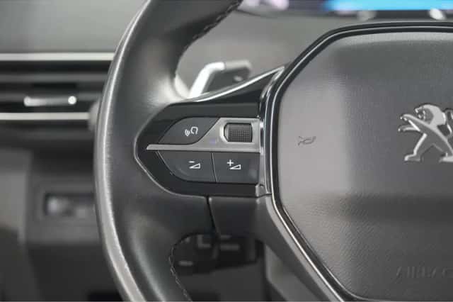 Peugeot 3008 (2021) thumbnail 29