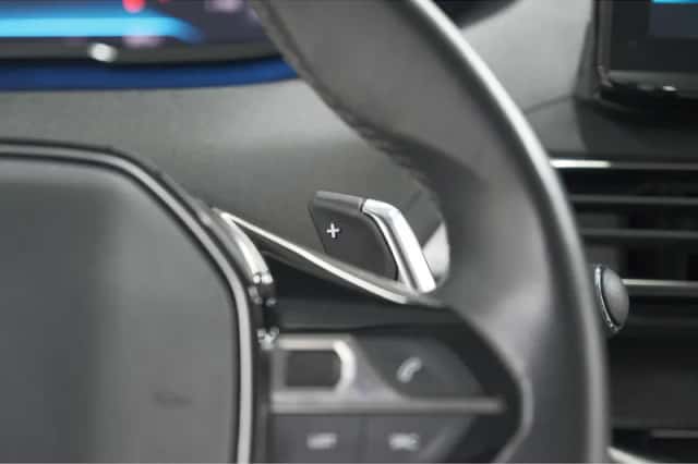 Peugeot 3008 (2021) thumbnail 32