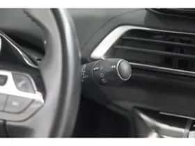 Peugeot 3008 (2021) thumbnail 34