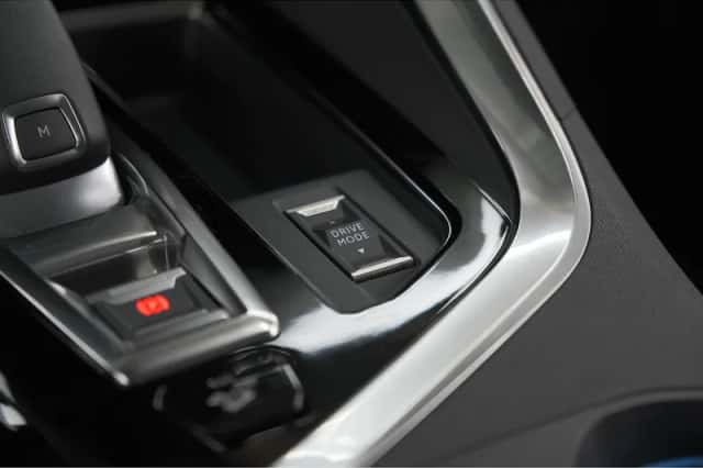 Peugeot 3008 (2021) thumbnail 39