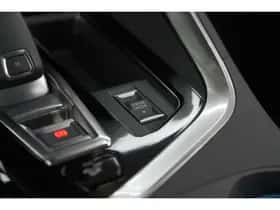 Peugeot 3008 (2021) thumbnail 39