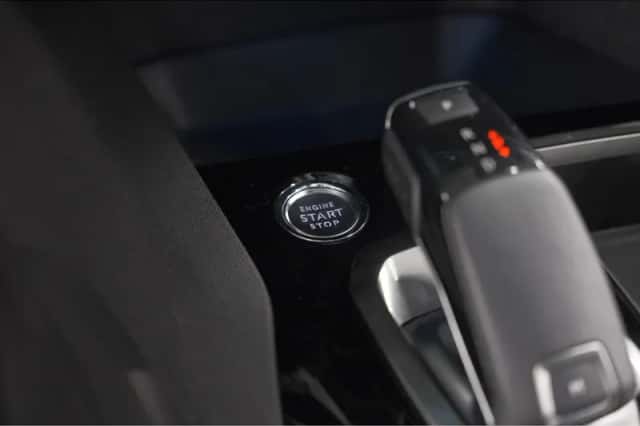 Peugeot 3008 (2021) thumbnail 42