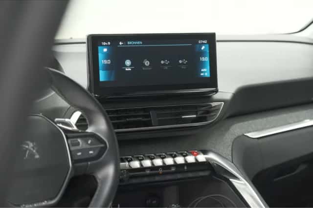 Peugeot 3008 (2021) thumbnail 46