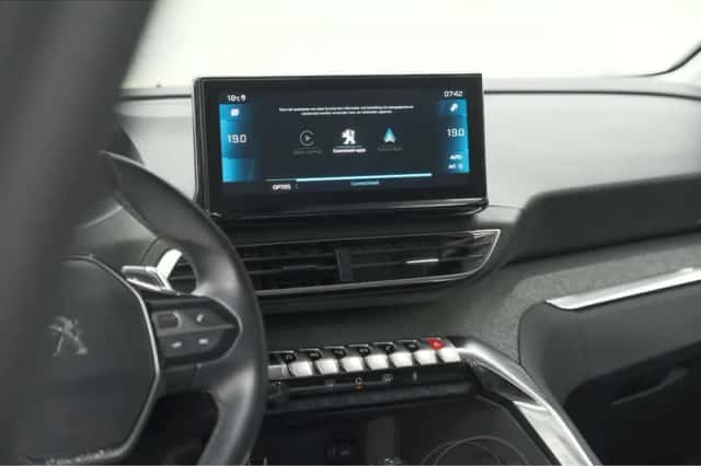 Peugeot 3008 (2021) thumbnail 49