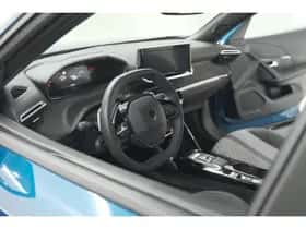 Peugeot 2008 (2025) thumbnail 2