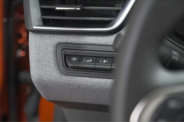Renault Clio (2025) thumbnail 4
