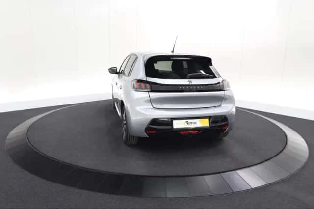 Peugeot 208 (2022) thumbnail 11