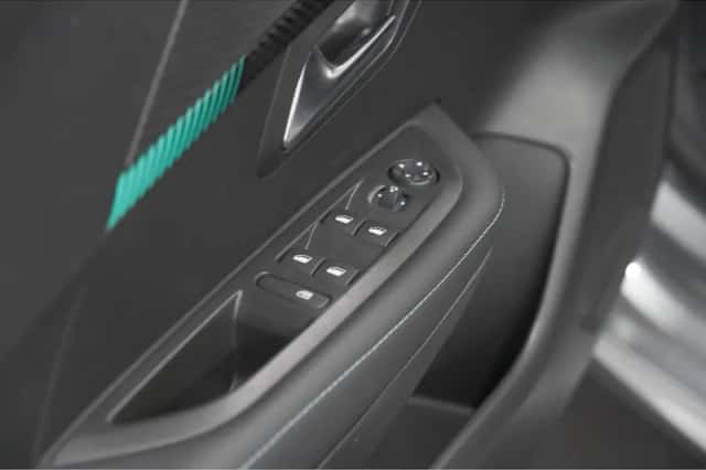 Peugeot 208 (2022) thumbnail 21