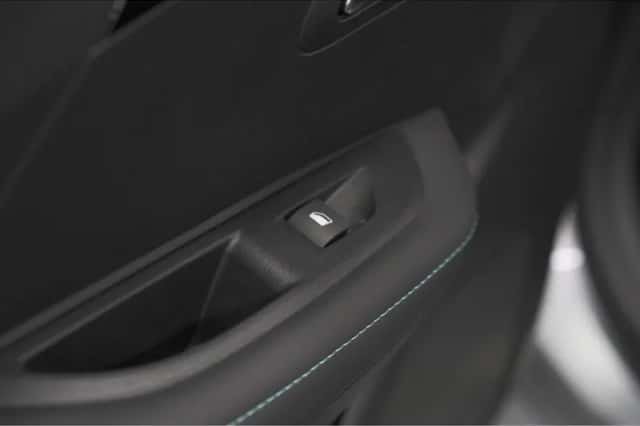 Peugeot 208 (2022) thumbnail 24