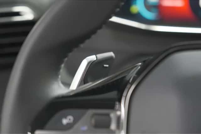 Peugeot 208 (2022) thumbnail 30