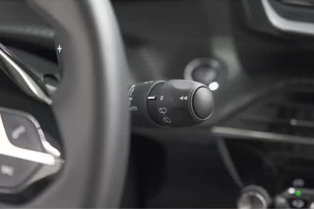 Peugeot 208 (2022) thumbnail 33