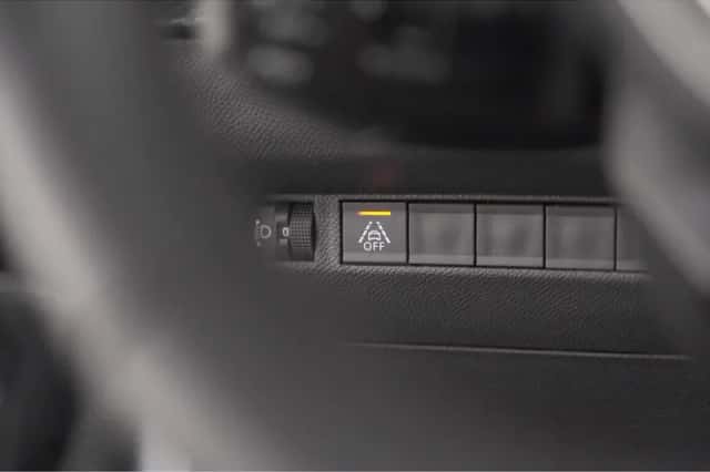 Peugeot 208 (2022) thumbnail 35