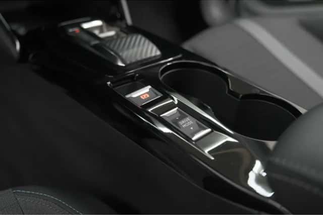 Peugeot 208 (2022) thumbnail 39