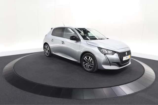 Peugeot 208 (2022) thumbnail 7
