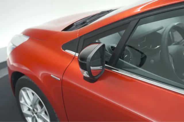 Renault Clio (2018) thumbnail 18