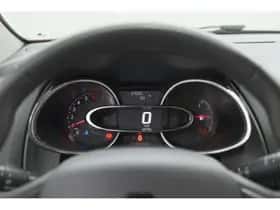 Renault Clio (2018) thumbnail 34